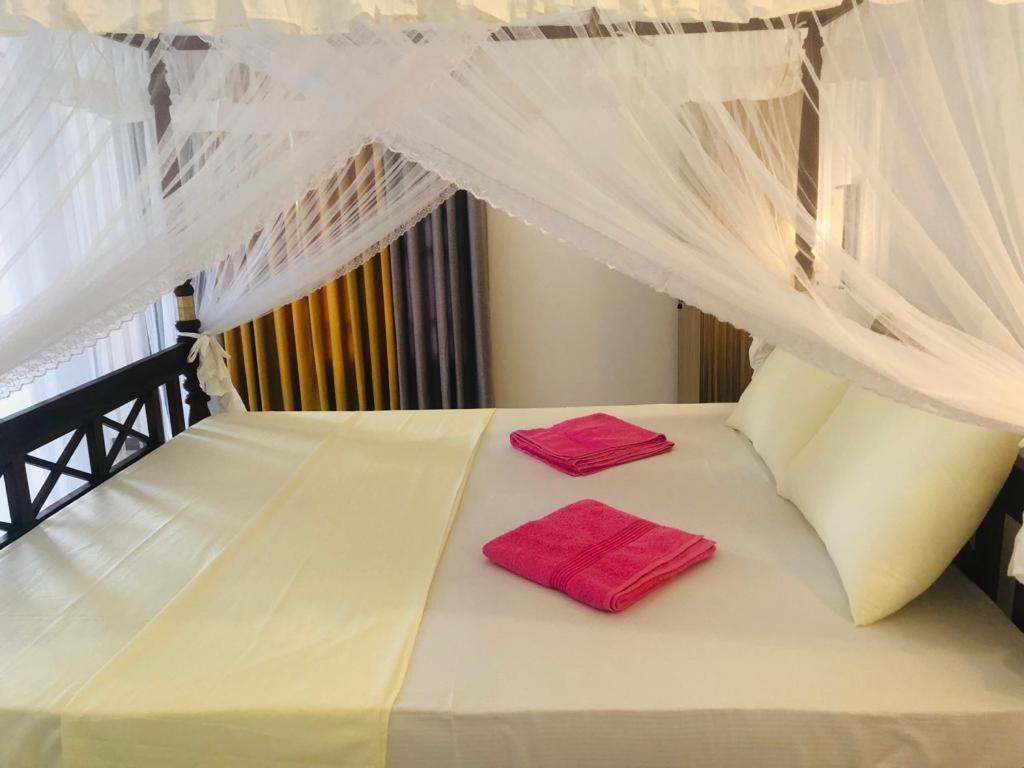 Coral Palm Villa And Apartment Unawatuna Exterior photo