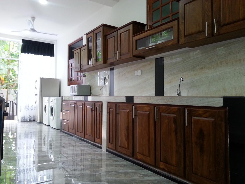Coral Palm Villa And Apartment Unawatuna Room photo