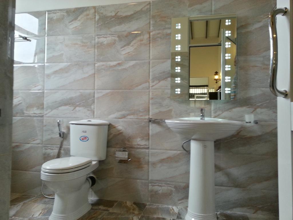 Coral Palm Villa And Apartment Unawatuna Room photo