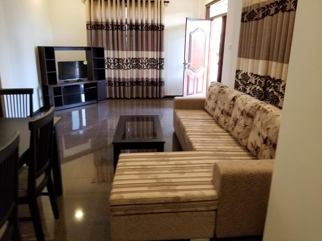 Coral Palm Villa And Apartment Unawatuna Exterior photo