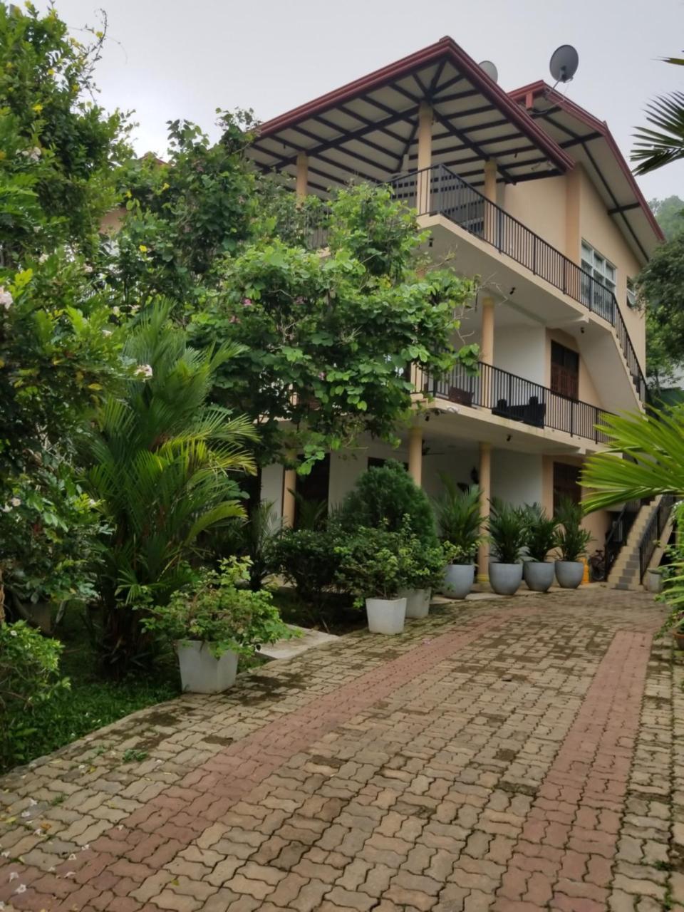 Coral Palm Villa And Apartment Unawatuna Exterior photo